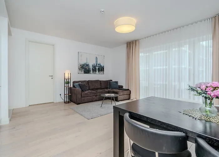 Dream Stay - 2 Porto Franco Apartments Near Old Town